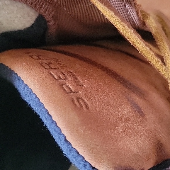 Sperry Navy and Cream Boots - Picture 6 of 12